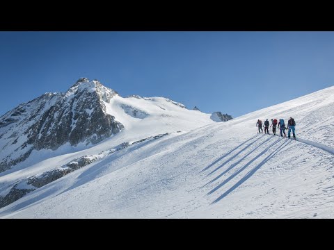 BECOMING A GUIDE Webisode #1: „It’s not a man’s world“ (Deutsch)